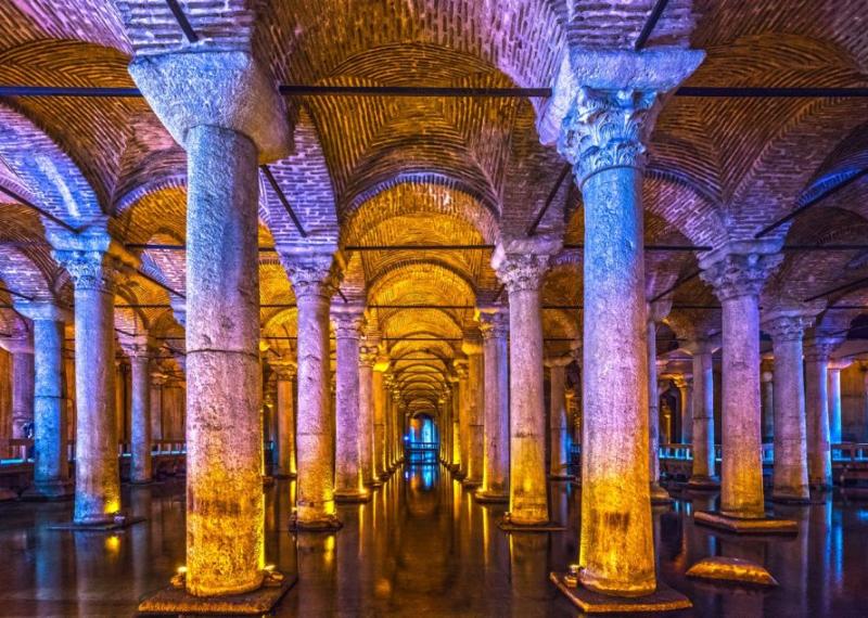 Tour de la Cisterna Basílica